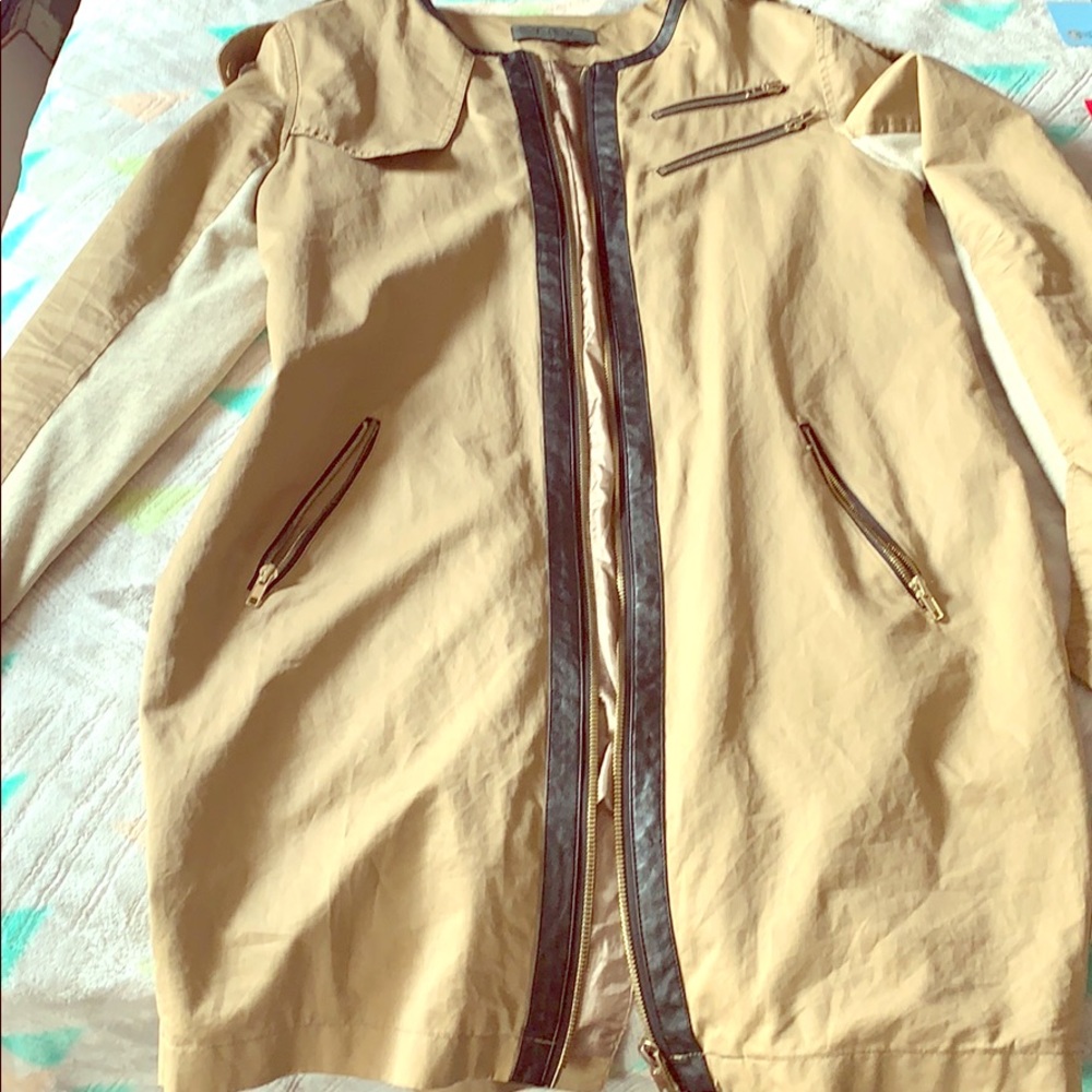 Stylish Trench Jacket - Picture 1 of 6